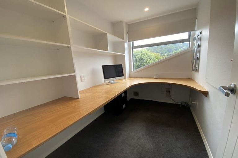 Photo of property in 8 Lochiel Road, Khandallah, Wellington, 6035