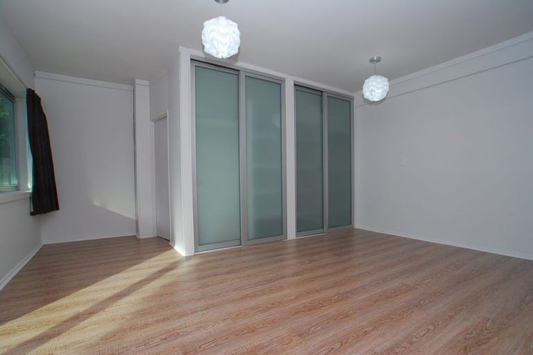 Photo of property in 35a Bay Street, Red Beach, 0932