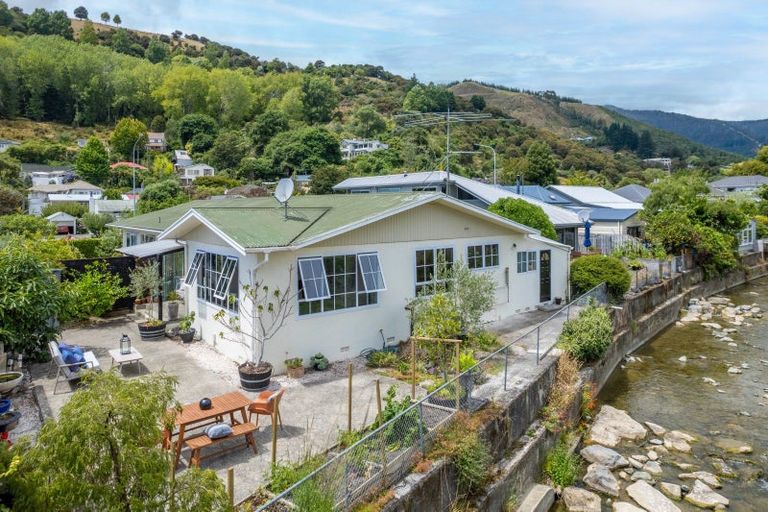 Photo of property in 2/8 Brook Street, The Brook, Nelson, 7010