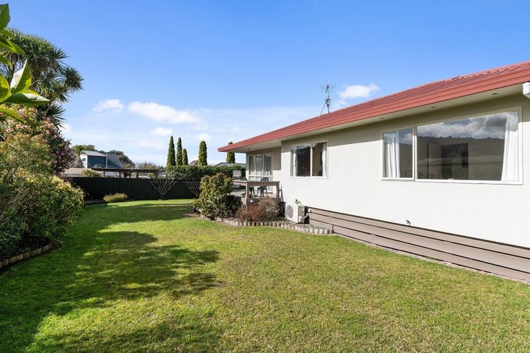 Photo of property in 9b Barraud Place, Pukehangi, Rotorua, 3015