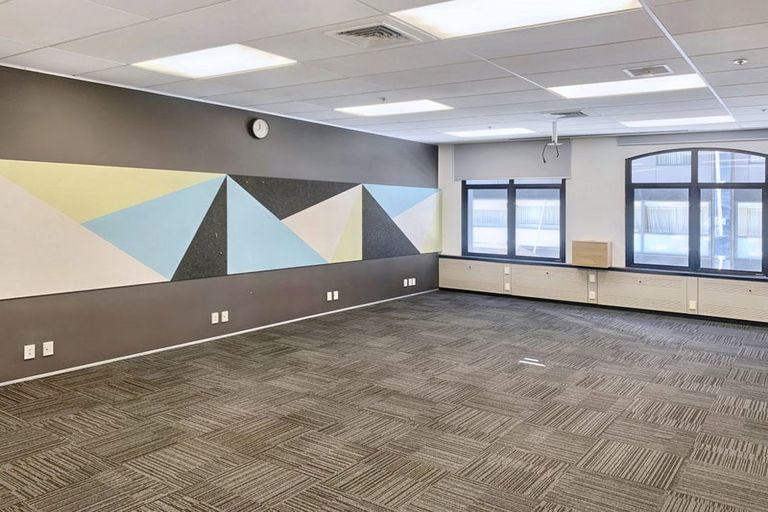 Photo of property in 154 Featherston Street, Palmerston North, 4410