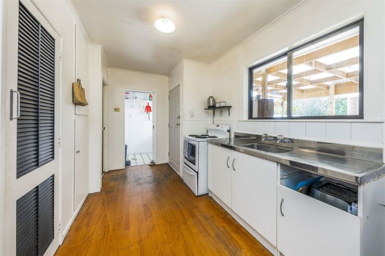 Photo of property in 90 Chichester Drive, Rosehill, Papakura, 2113