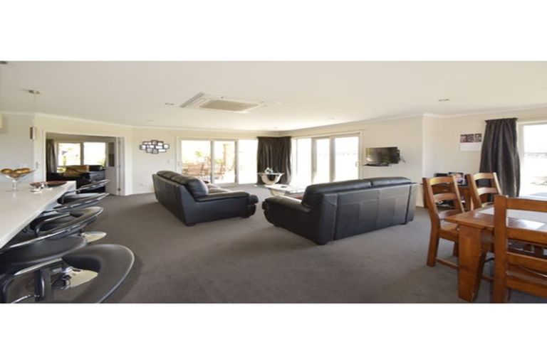 Photo of property in 17 The Drive, Twizel, 7999