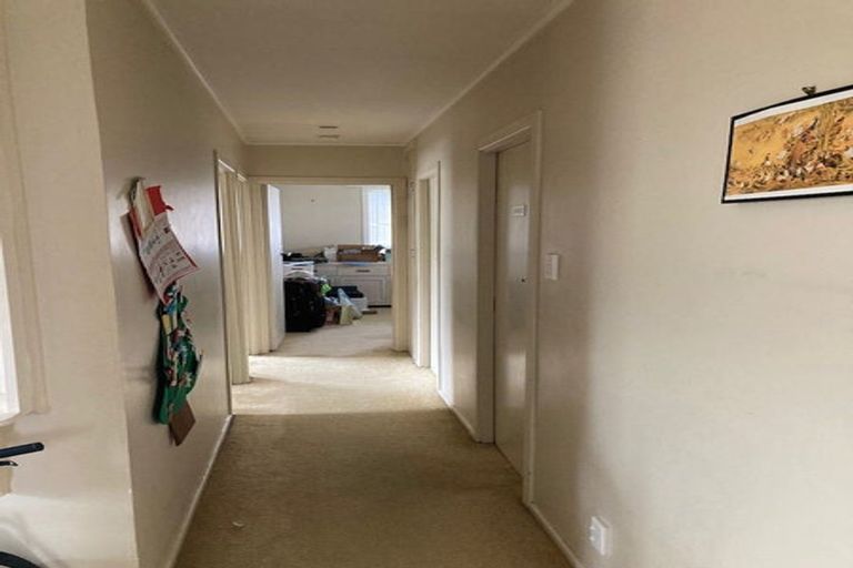 Photo of property in 23 Arrow Road, Forrest Hill, Auckland, 0620