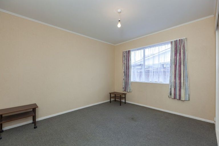 Photo of property in 170 Arawhata Road, Paraparaumu, 5032