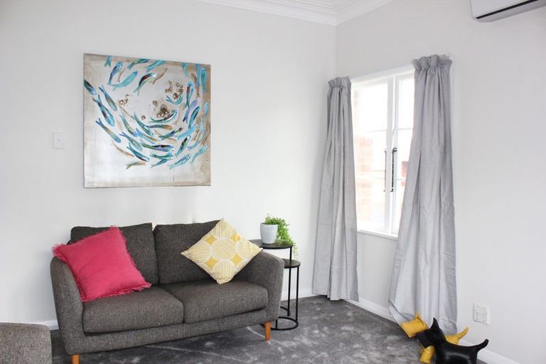 Photo of property in 1/48 Seabrook Avenue, New Lynn, Auckland, 0600