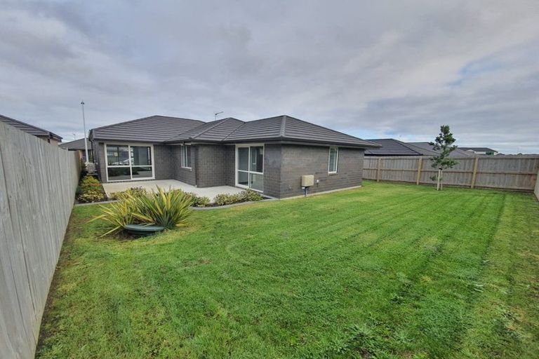 Photo of property in 16 Tawhiti Road, Pukekohe, 2120