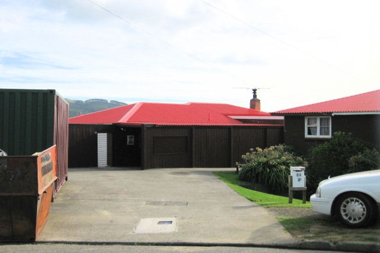 Photo of property in 23 Cumberland Grove, Cannons Creek, Porirua, 5024