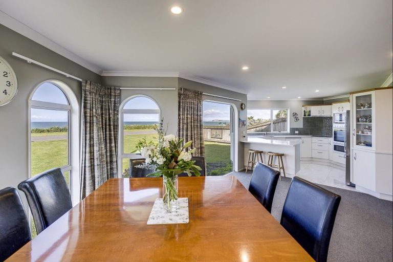 Photo of property in 120 North Shore Road, Eskdale, Napier, 4182