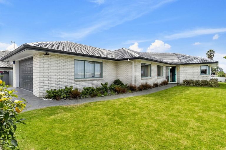 Photo of property in 61 Plateau Heights, Mount Maunganui, 3116