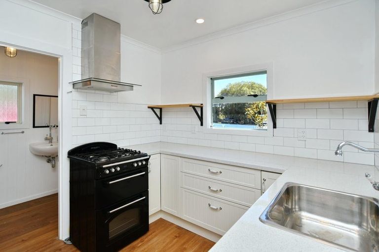 Photo of property in 19 South Crescent, Amberley, 7481