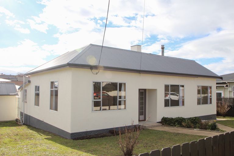 Photo of property in 54 Arun Street, South Hill, Oamaru, 9400