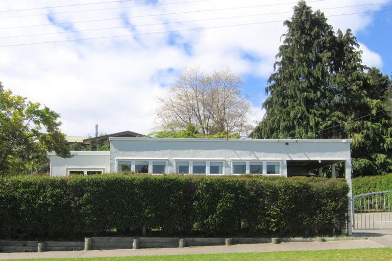 Photo of property in 3 Pipi Street, Two Mile Bay, Taupo, 3330