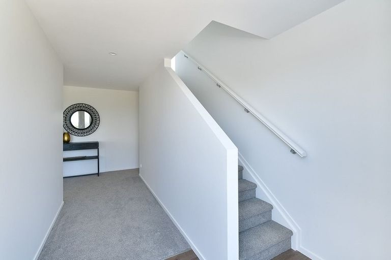 Photo of property in 299 Whangaparaoa Road, Red Beach, 0932