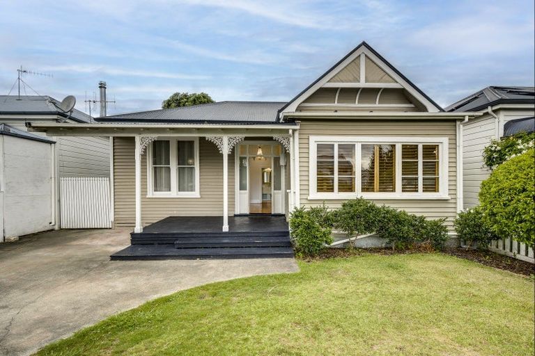 Photo of property in 6 Hall Street, Napier South, Napier, 4110
