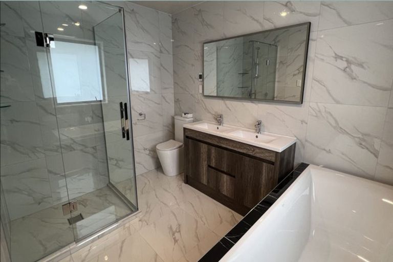 Photo of property in 11 Carberry Lane, Pinehill, Auckland, 0632