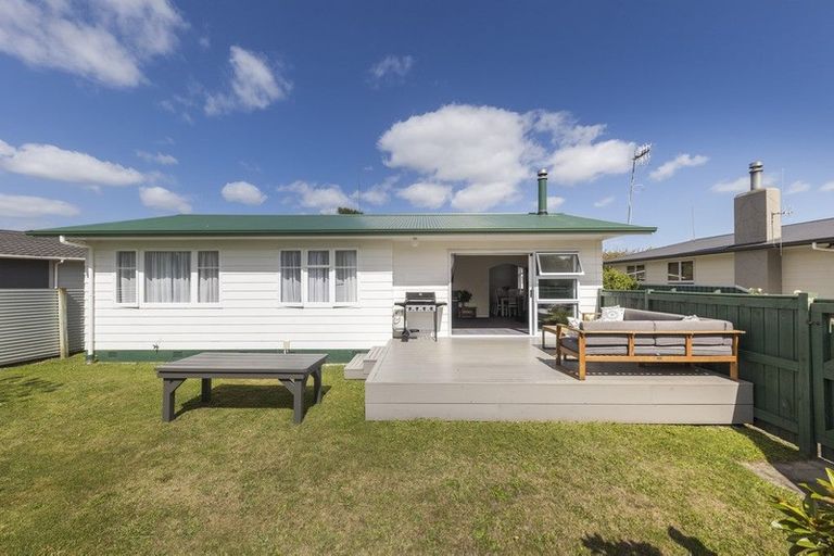 Photo of property in 30 Ruamahanga Crescent, Terrace End, Palmerston North, 4410