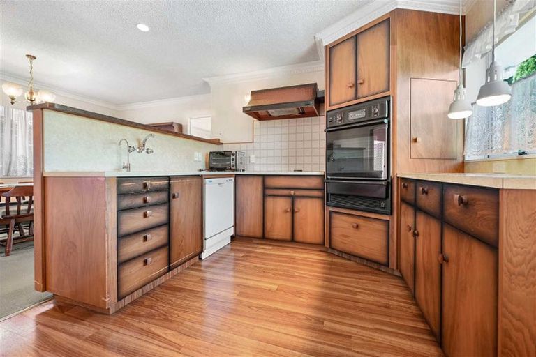 Photo of property in 43 Delamare Road, St Andrews, Hamilton, 3200