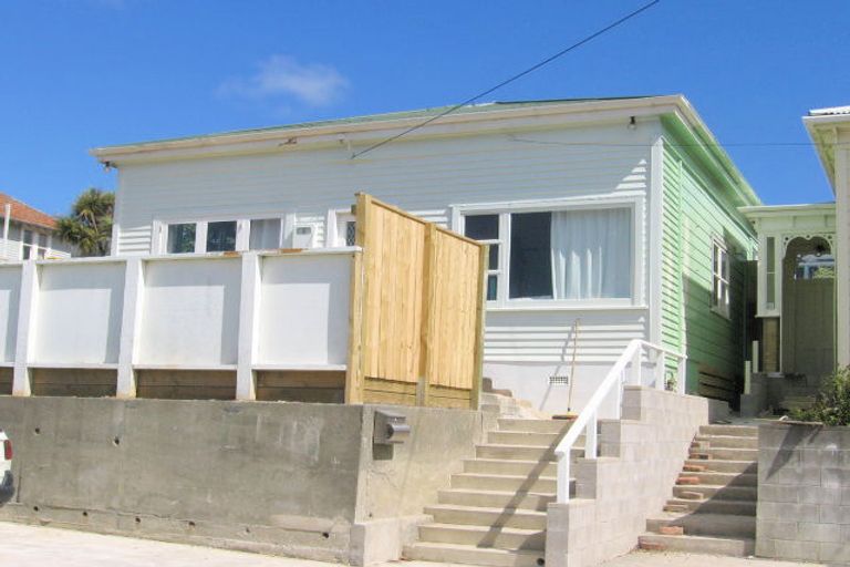 Photo of property in 20 Finlay Terrace, Mount Cook, Wellington, 6021