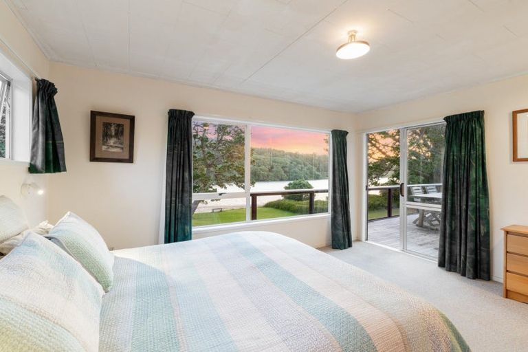 Photo of property in 137 Patuwai Drive, Whangamata, 3620