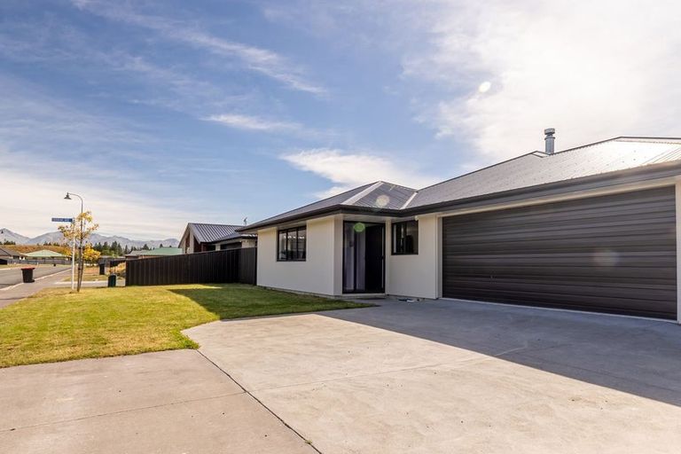 Photo of property in 27 Lakeland Avenue, Twizel, 7901