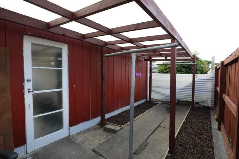 Photo of property in 1/648 Pakuranga Road, Howick, Auckland, 2010