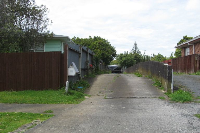 Photo of property in 12 Wayne Drive, Mangere, Auckland, 2022