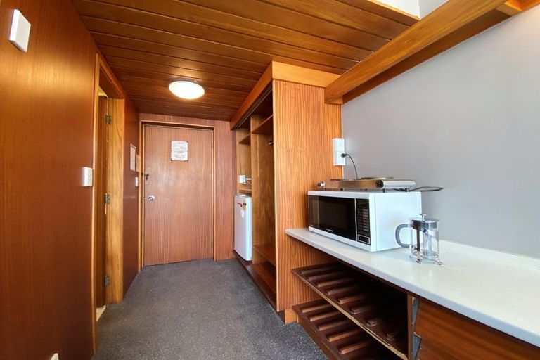 Photo of property in Sharella Living, 20 Glenmore Street, Thorndon, Wellington, 6011