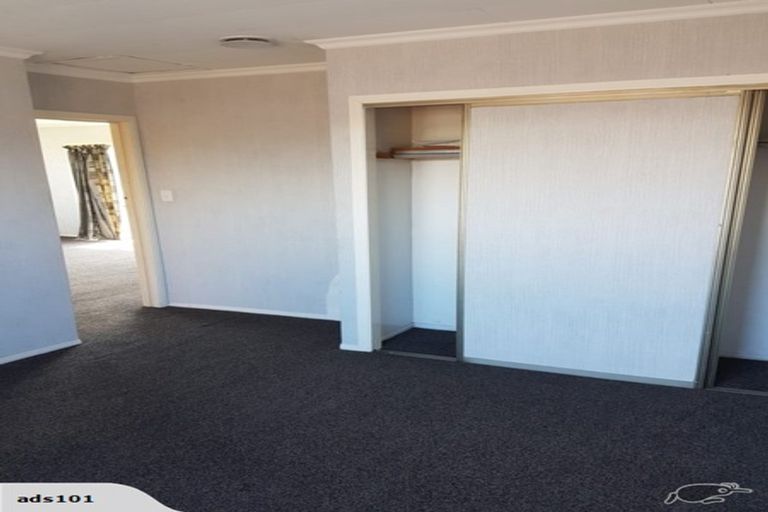 Photo of property in 30a Simons Street, Moturoa, New Plymouth, 4310