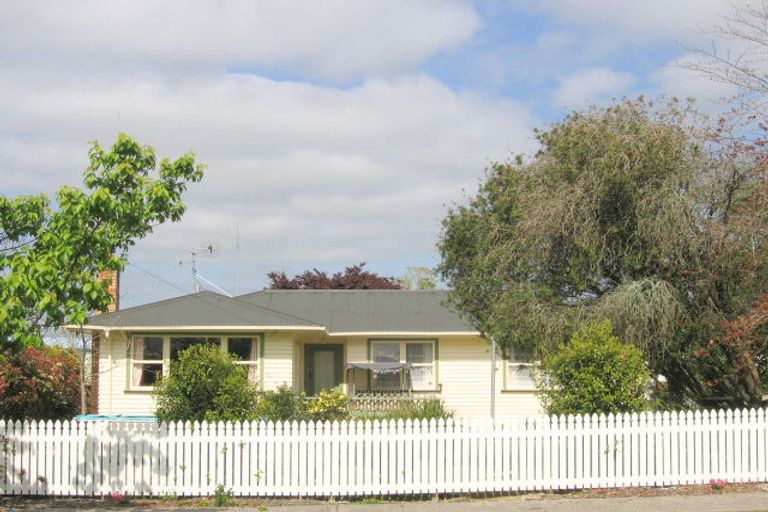 Photo of property in 1 Clifford Street, Morrinsville, 3300