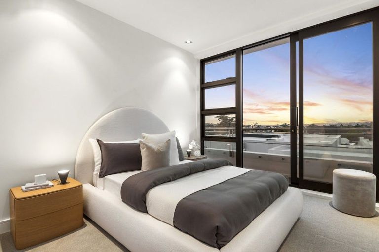 Photo of property in 10/258 Hurstmere Road, Takapuna, Auckland, 0622