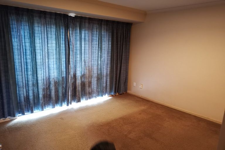 Photo of property in 72a La Trobe Street, Pakuranga Heights, Auckland, 2010