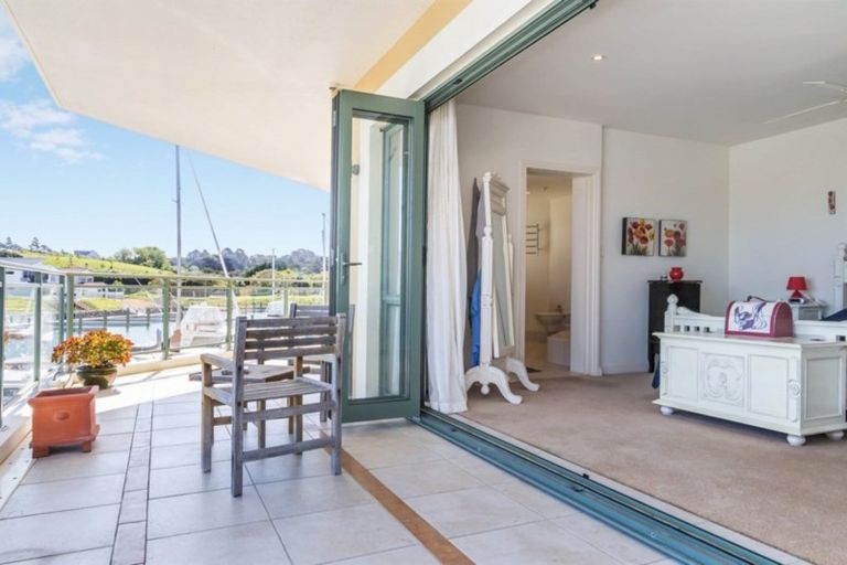 Photo of property in 117 Waterside Crescent, Gulf Harbour, Whangaparaoa, 0930