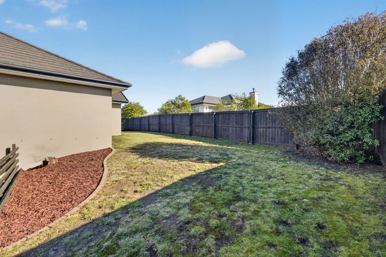 Photo of property in 43 Puhara Avenue, Parklands, Christchurch, 8083