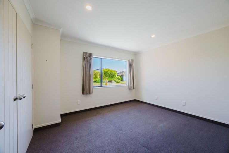 Photo of property in 22 Belgrove Place, Waipukurau, 4200