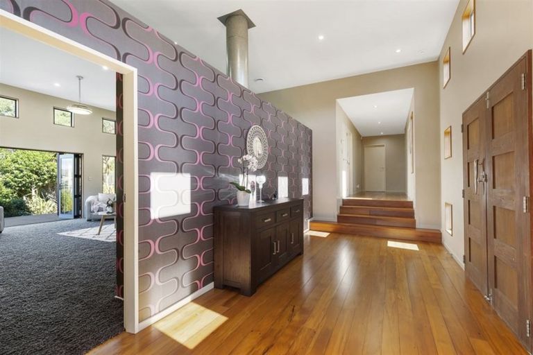 Photo of property in 407 Grays Road, Pauatahanui, Porirua, 5381