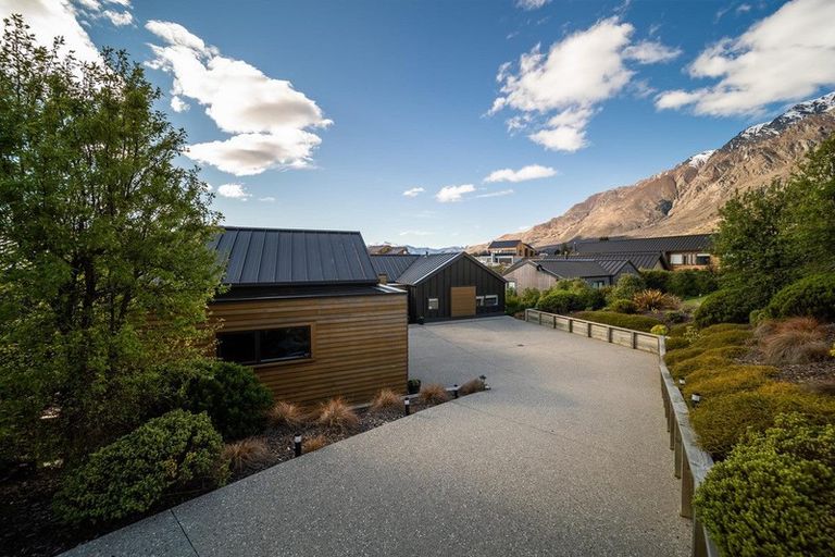 Photo of property in 9 Mckellar Drive, Jacks Point, Queenstown, 9371