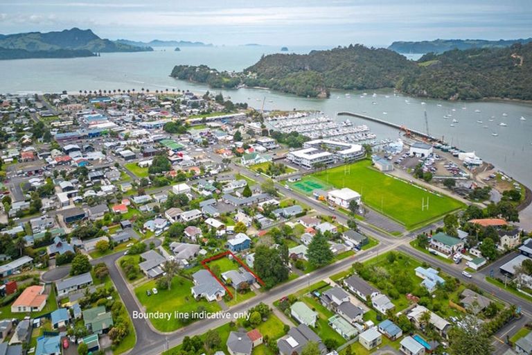 Photo of property in 5 Dundas Street, Whitianga, 3510