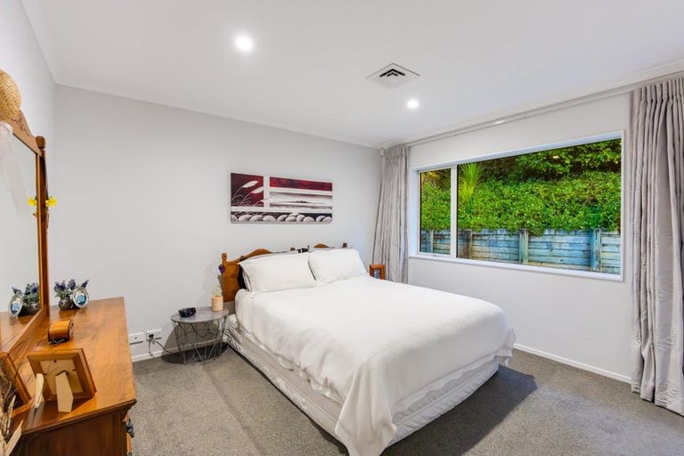 Photo of property in 343 Glenvar Road, Long Bay, Auckland, 0630