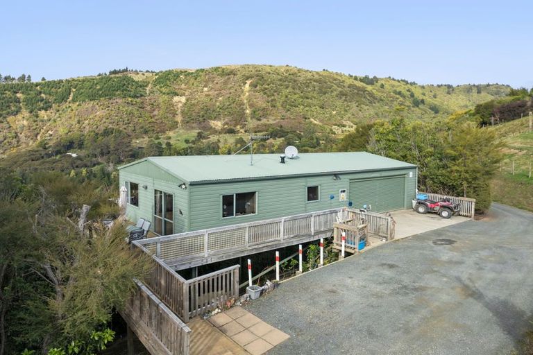 Photo of property in 68 Rayners Road, Hira, Nelson, 7071