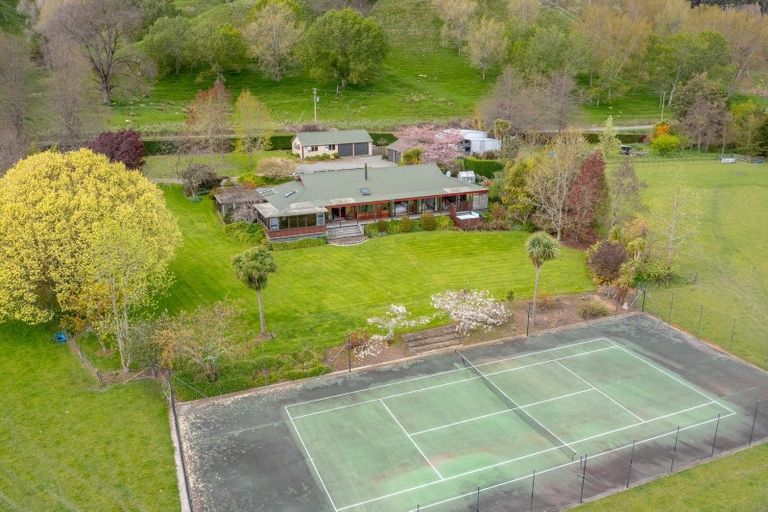 Photo of property in 620 Te Whiti Road, Te Whiti, Masterton, 5884