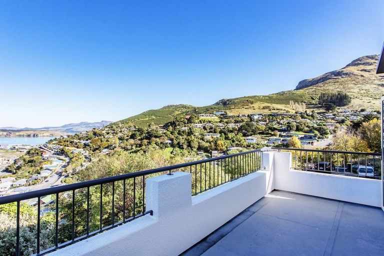 Photo of property in 16 Dudley Road, Lyttelton, 8082