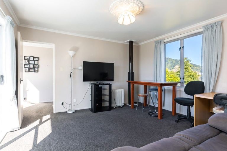 Photo of property in 48 Beach Road, Waikawa, Picton, 7220