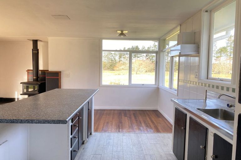 Photo of property in 98a Matua Road, Huapai, Kumeu, 0810