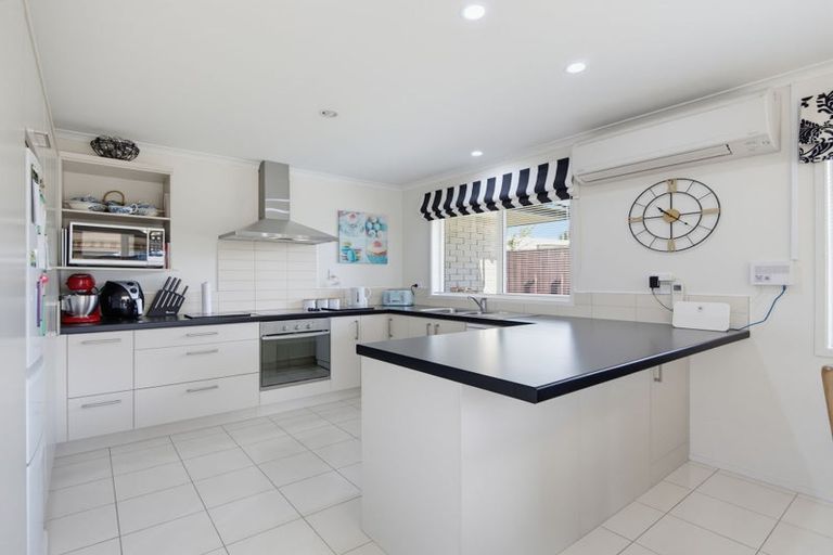 Photo of property in 63b Malta Crescent, Katikati, 3129