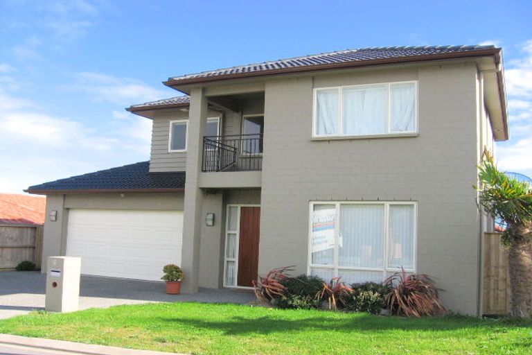 Photo of property in 6 Karson Place, Flat Bush, Auckland, 2016