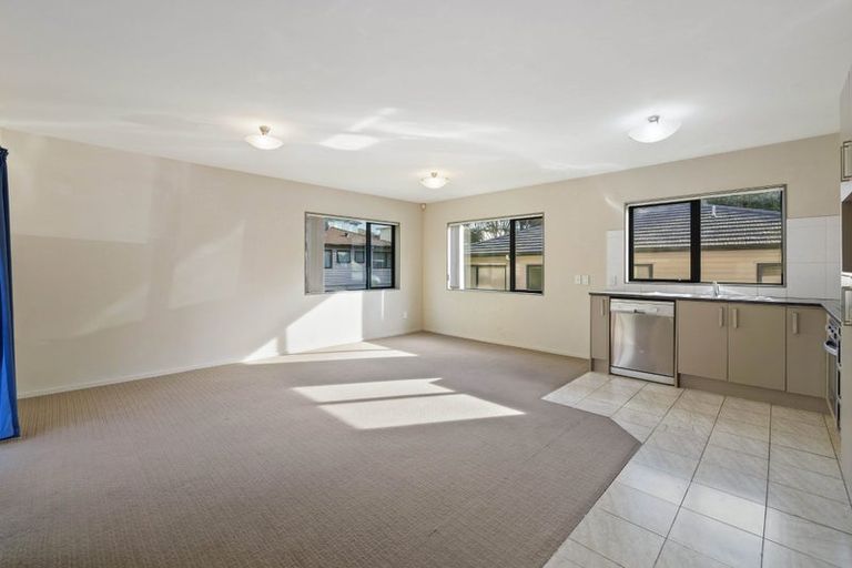 Photo of property in 55b Simpson Road, Ranui, Auckland, 0612
