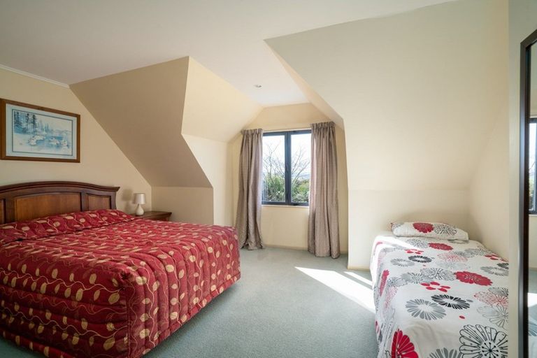 Photo of property in 25 Te Moenga Park, Acacia Bay, Taupo, 3330