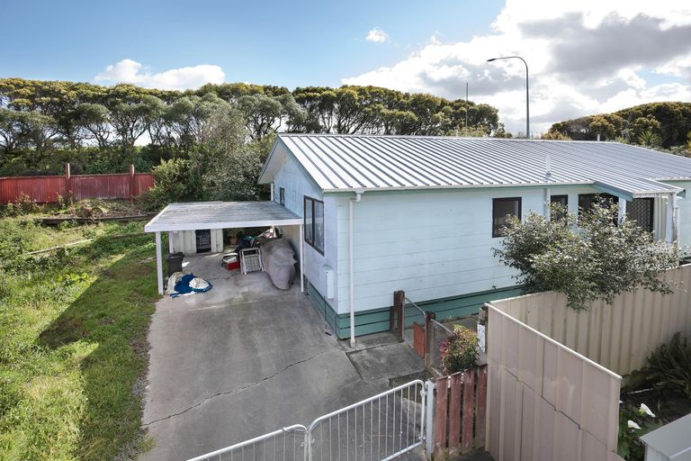 Photo of property in 21a Dahlstrom Grove, Kelvin Grove, Palmerston North, 4414