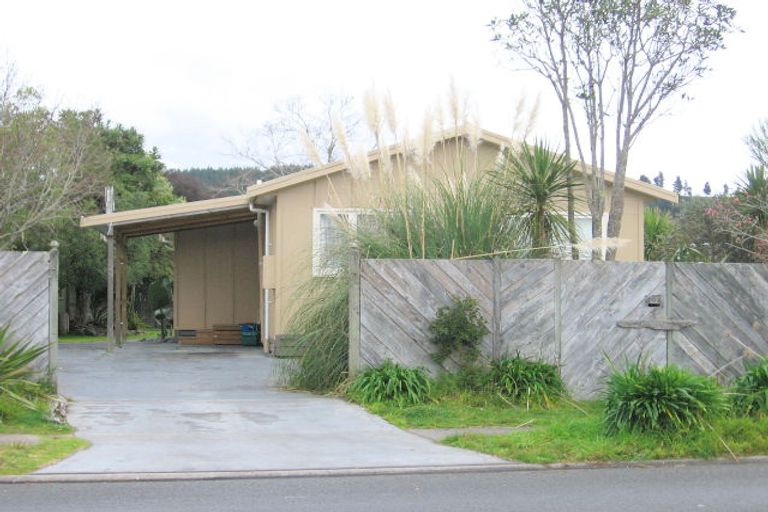 Photo of property in 108 Mayfair Avenue, Whangamata, 3620